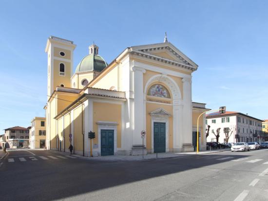 Chiesa di Querceta - Santa Maria Lauretana