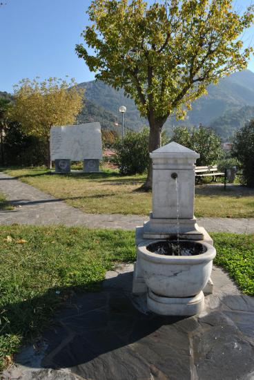 Fontana Piazza Iacopi