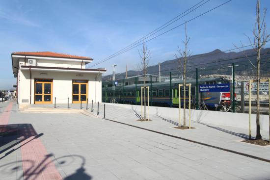 Stazione FS di Querceta